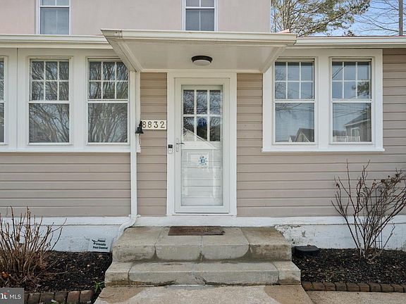 4th image of 8832 Dayton Ave