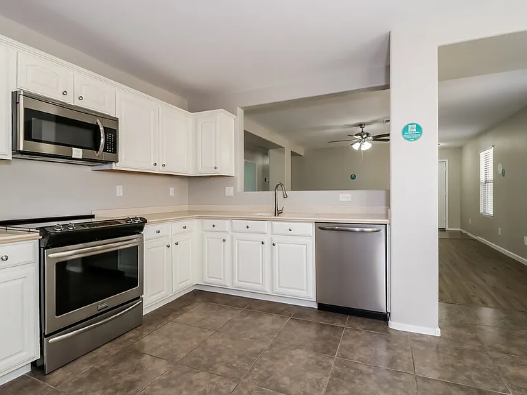 16910 W Marconi Ave — Photo 8