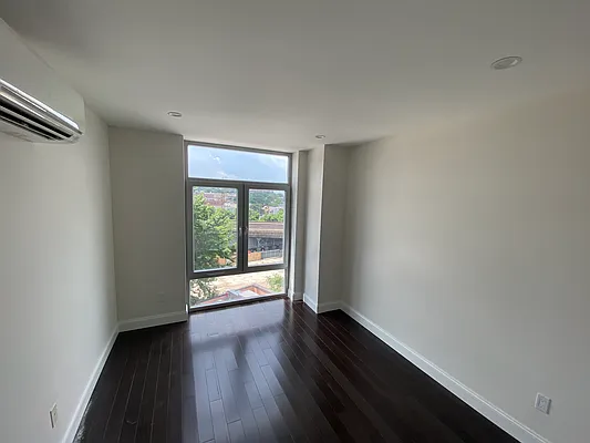 Rented by Nooklyn NYC LLC | media 29