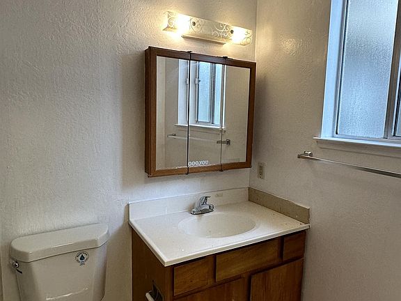 4th image of 5871 Mission St APT 5