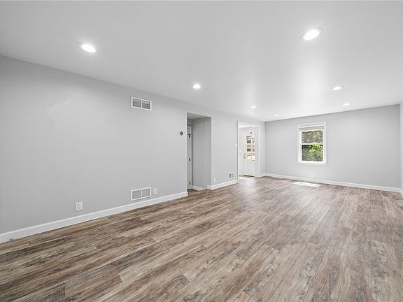 4th image of 4375 New Texas Rd