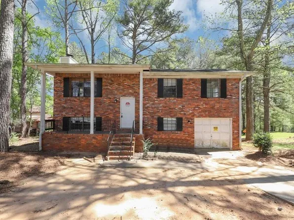 7416 Naples Ct, Riverdale, GA 30274