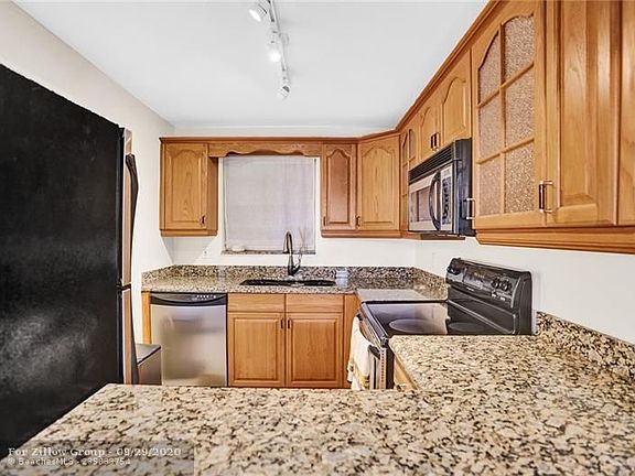 4th image of 9400 Live Oak Pl APT 207