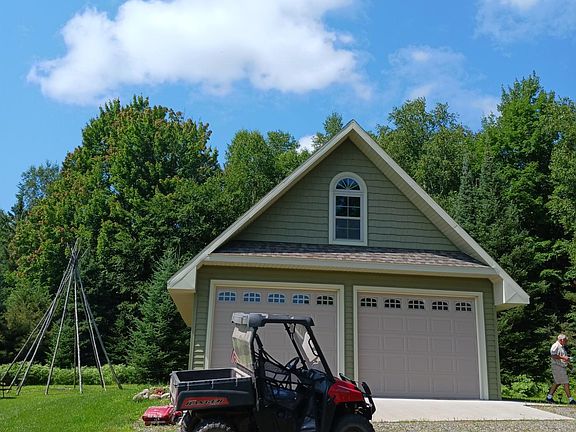 2nd image of 207 Meadowood Dr #24