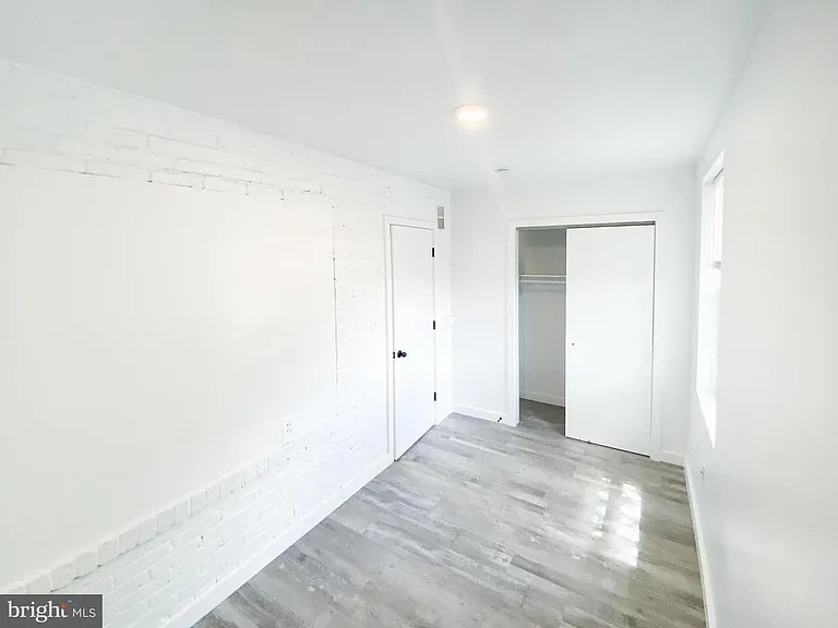 1537 Kenilworth Ave NE — Photo 12