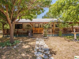 39 Teakwood Loop, Morgans Pt Resort, TX 76513