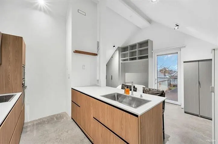 829 Keefer St #3 photo 1
