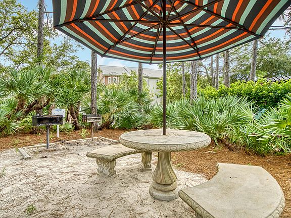 4th image of 118 Spires Ln E #3