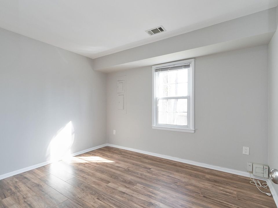 1st image of 2816 Chablis Cir #5