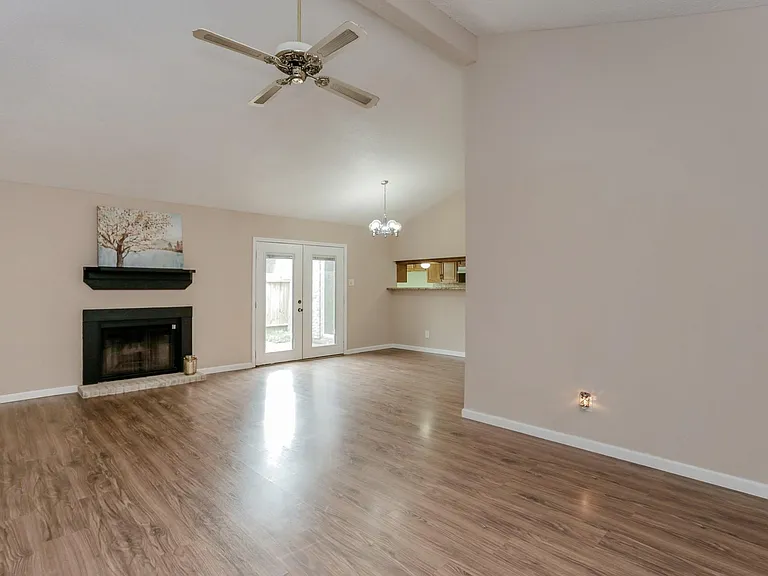 2146 Greenbriar Colony Dr #3 — Photo 6