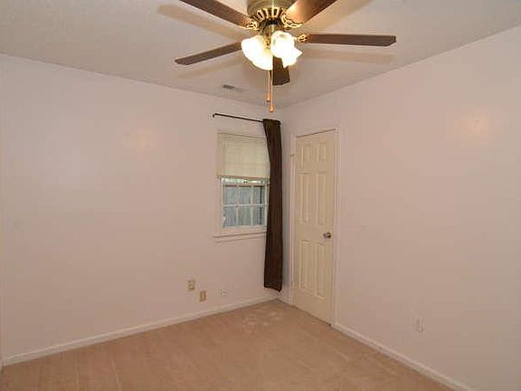 4th image of 1020 Tealwood Dr