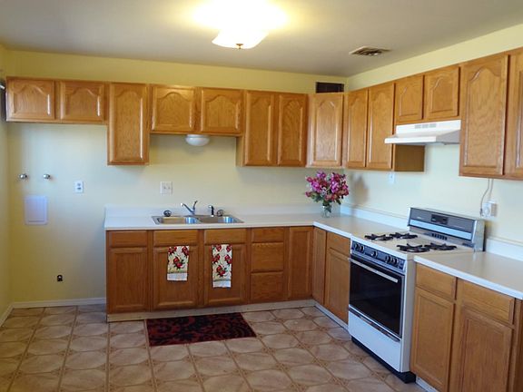 4th image of 4033 Calle Del Prado SW