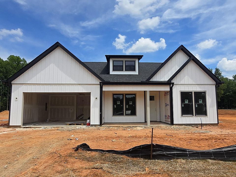 1st image of 224 Sand Clay Rd