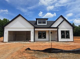 224 Sand Clay Rd, Chesnee, SC 29323