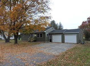 21 Airport Road, Norridgewock, ME 04957