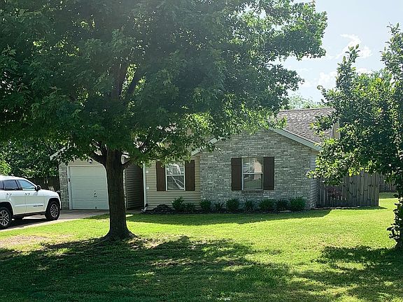 2nd image of 106 Estates Dr