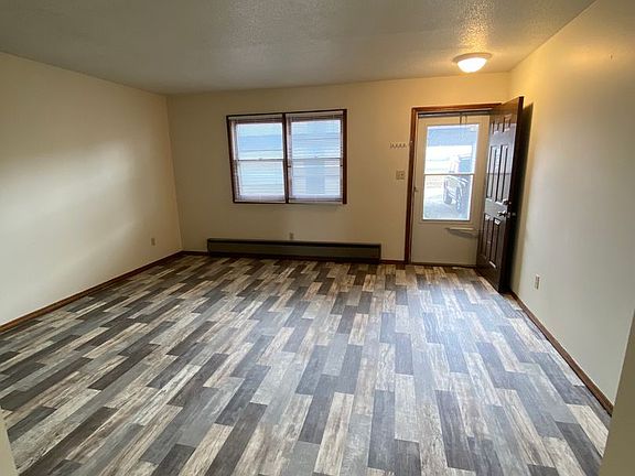 4th image of 304 Martin Ct APT C