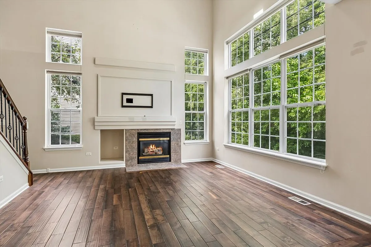 2 bed, 3.5 bath, 2000 sqft, $3,000 — Photo 3