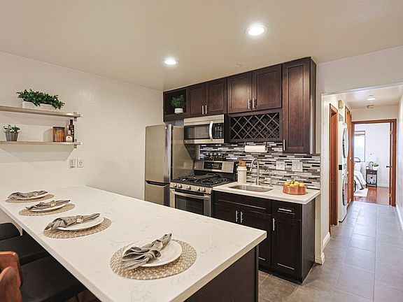 3rd image of 17200 Newhope St APT 226
