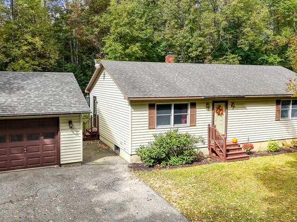 101 Oakland Road, Fairfield, ME 04937