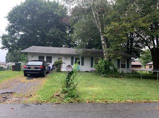 625 Rugby Rd, Phillipsburg, NJ 08865