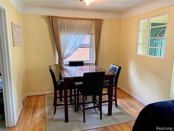 5th image of 3639 Betsy Ross Dr