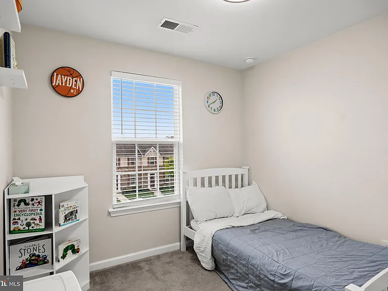 70 Benford Ln — Photo 20