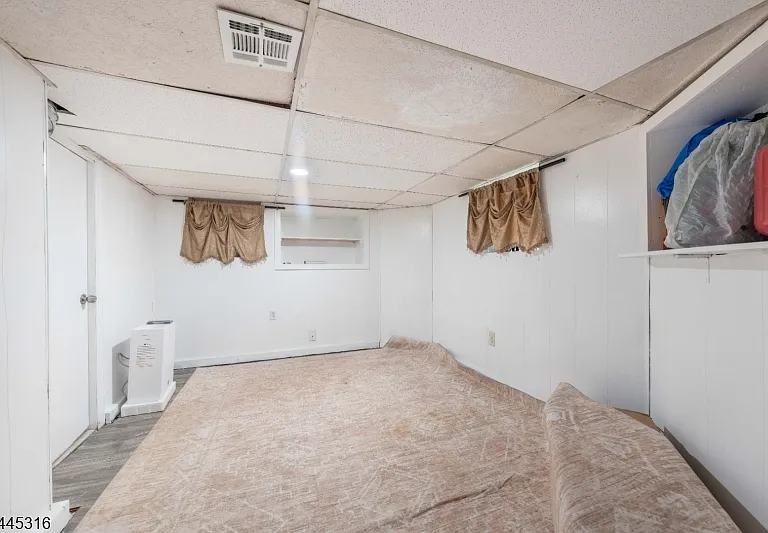 412 Spruce St — Photo 14