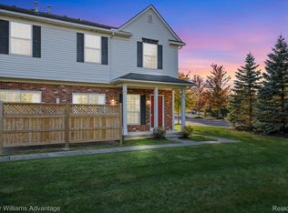 303 Riversedge Dr #10, Saline, MI 48176