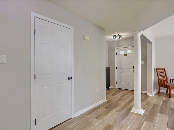 3rd image of 1821 Pioneer Dr
