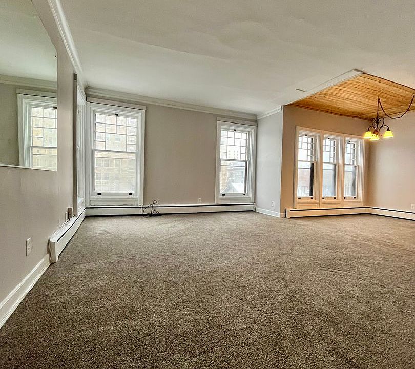 1st image of 104 Linwood Ave #1