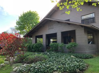 375 Ridgeway St APT 1, Saint Joseph, MI 49085