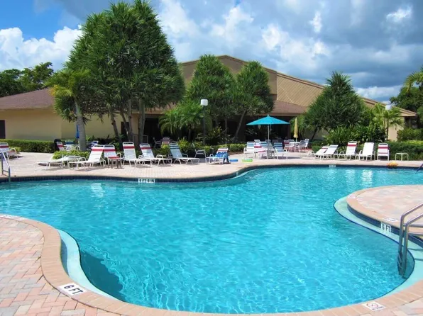 955 Egret Cir, Delray Beach, FL