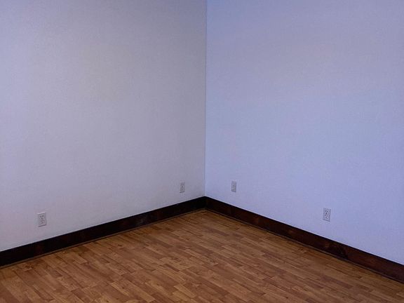 2nd image of 331 Woodvue Ln
