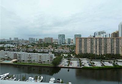 2nd image of 100 Bayview Dr APT 1630