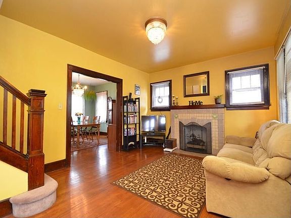 5th image of 2839 Ashland Ave