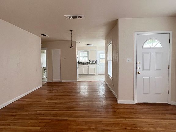 5th image of 338 E Gerald Ave