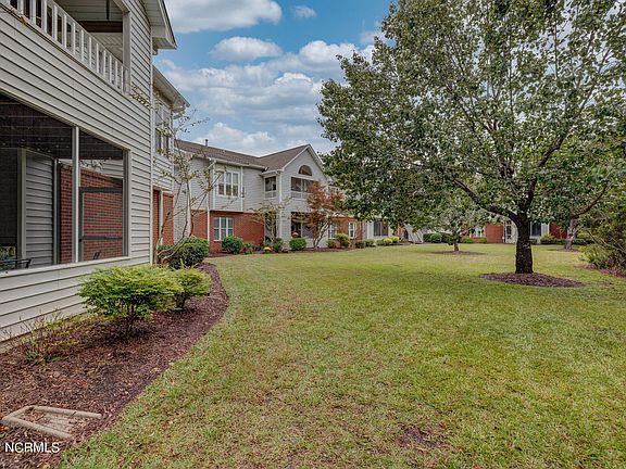 3rd image of 4106 Breezewood Dr APT 103