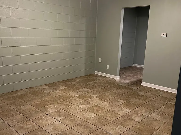 46 Allen Dr — Photo 22