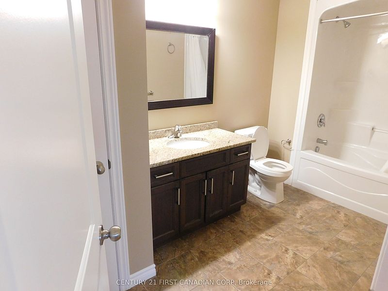 London House for rent - 6 Bedrooms — photo 13