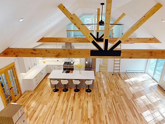 3rd image of 130 Rodeo Dr