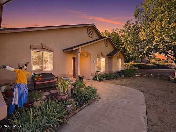 2nd image of 4261 N Papago Ln