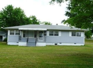 105 Cedar St, Clover, SC 29710