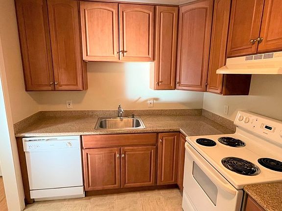 4th image of 119 Palm Ave APT 103