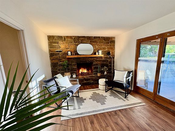 3rd image of 3332 Siringo Rd