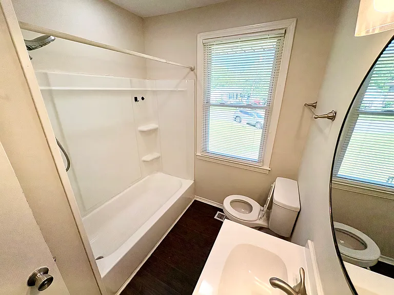 2641 Combs Dr — Photo 11