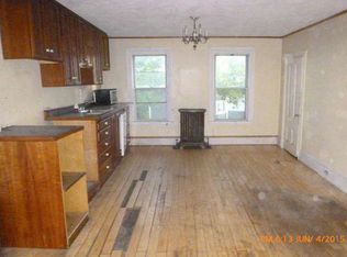 12 Foster St, Gloucester, MA 01930