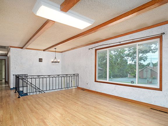 2nd image of 1465 McVey St
