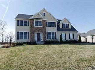 41 Avendale Dr, Ballston Lake, NY 12019