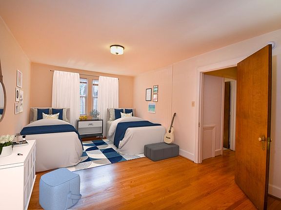 4th image of 318 W Nittany Ave APT 2